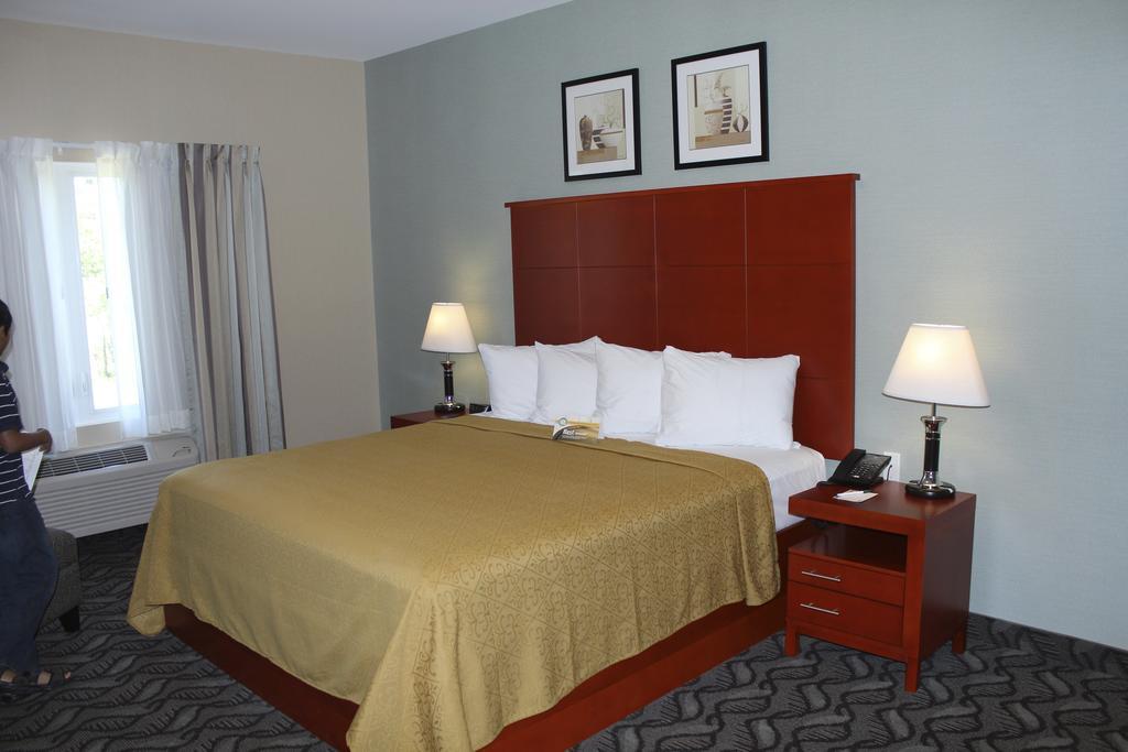 Quality Inn Southampton Quarto foto